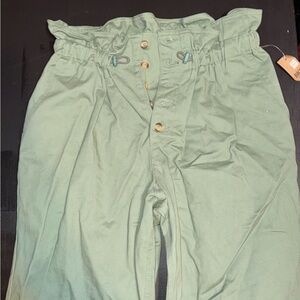 BKE Green Ankle Cropped Pants